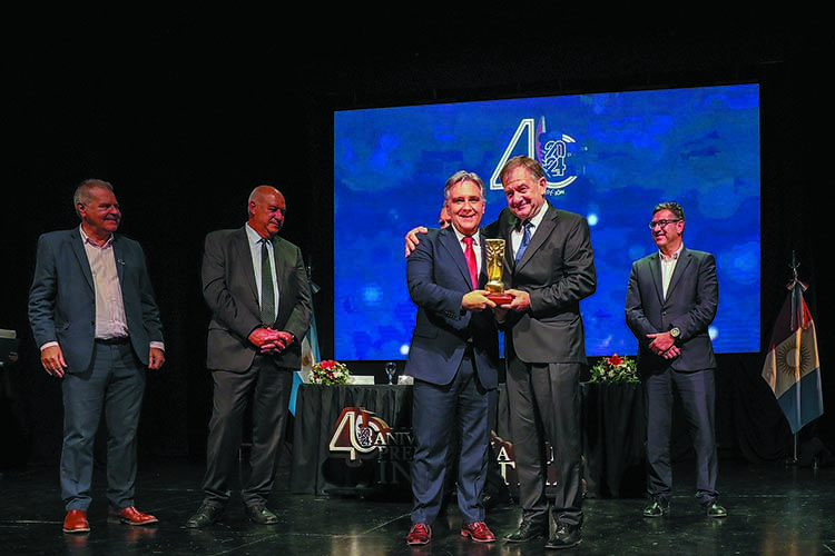 Premio a la Trayectoria Empresaria