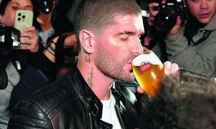 Un “brindis de campeón”