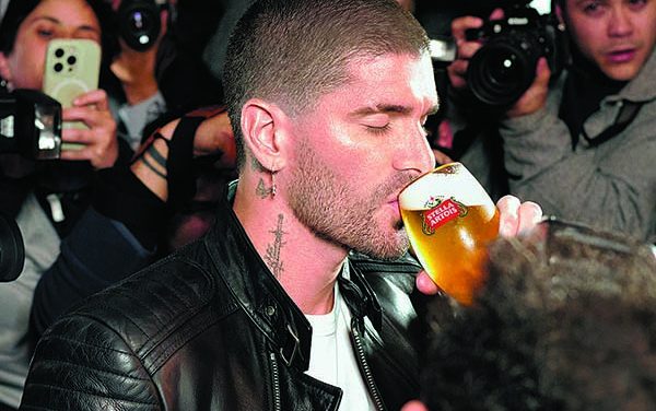 Un “brindis de campeón”